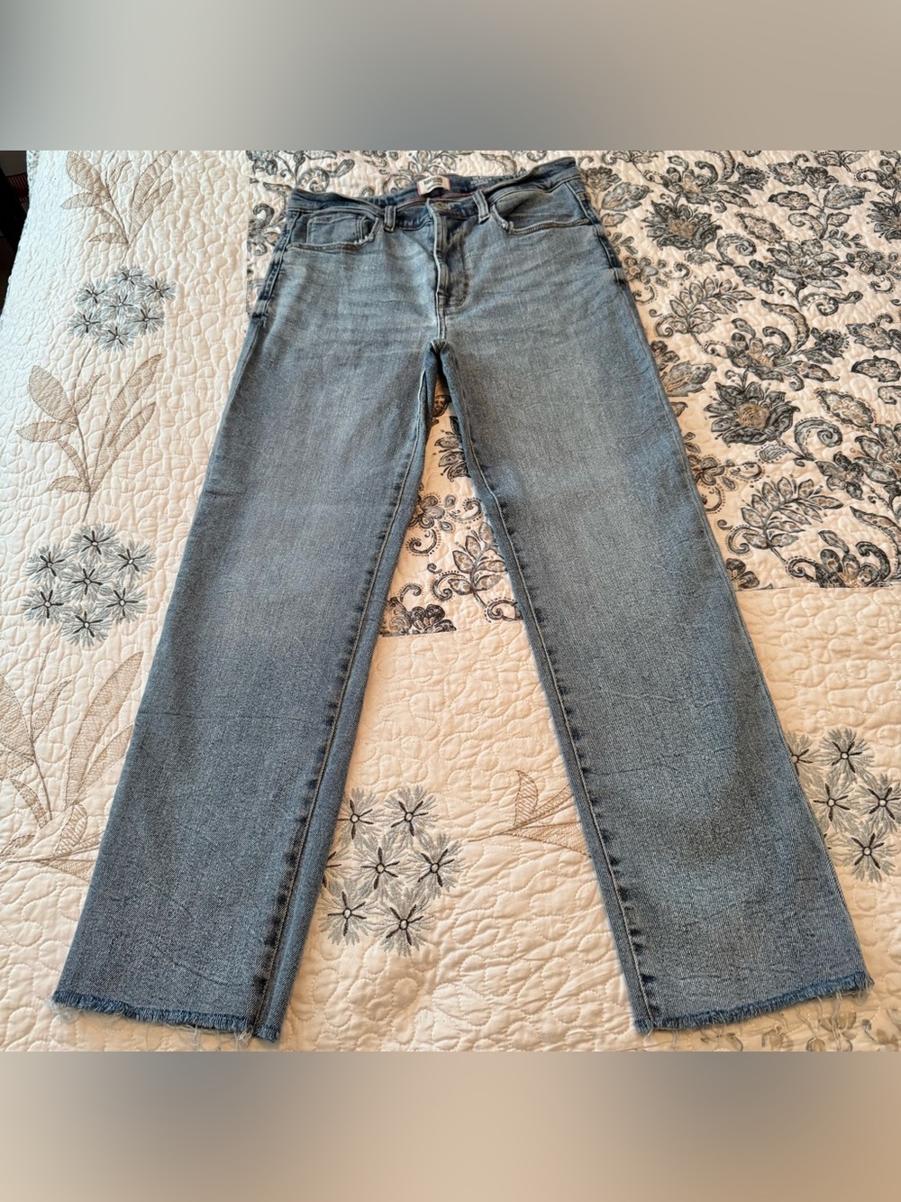 Kensie the Allison high rise jeans size 8